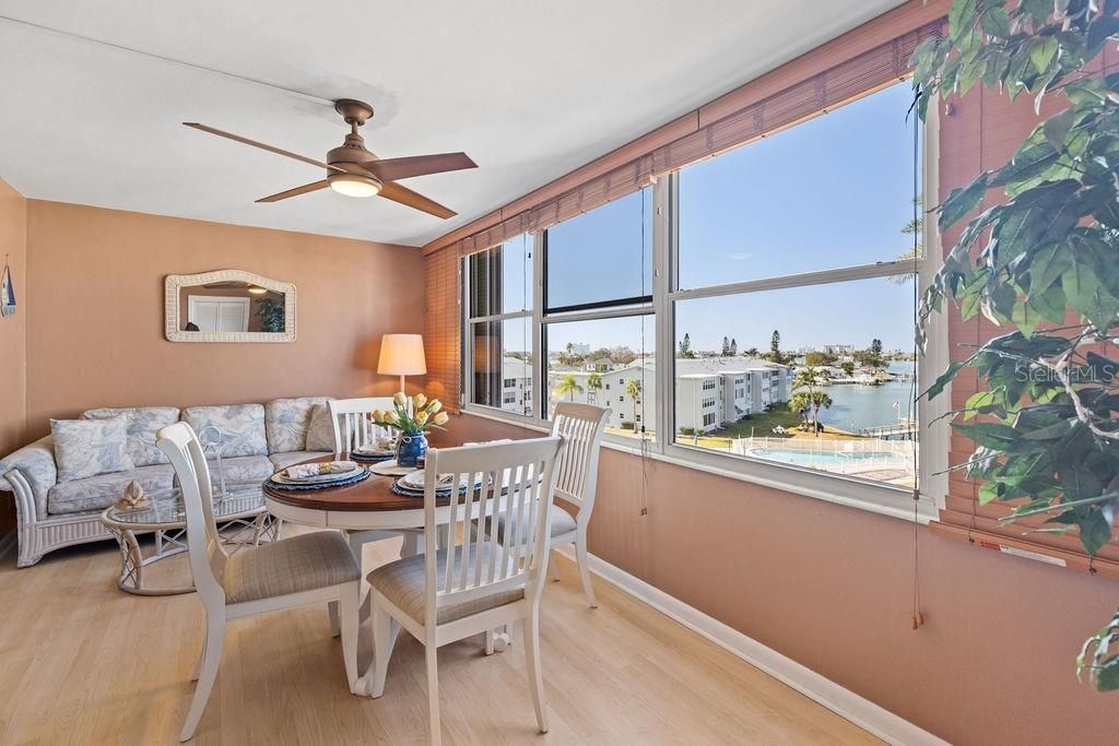 For Sale: $219,000 (1 beds, 1 baths, 830 Square Feet)