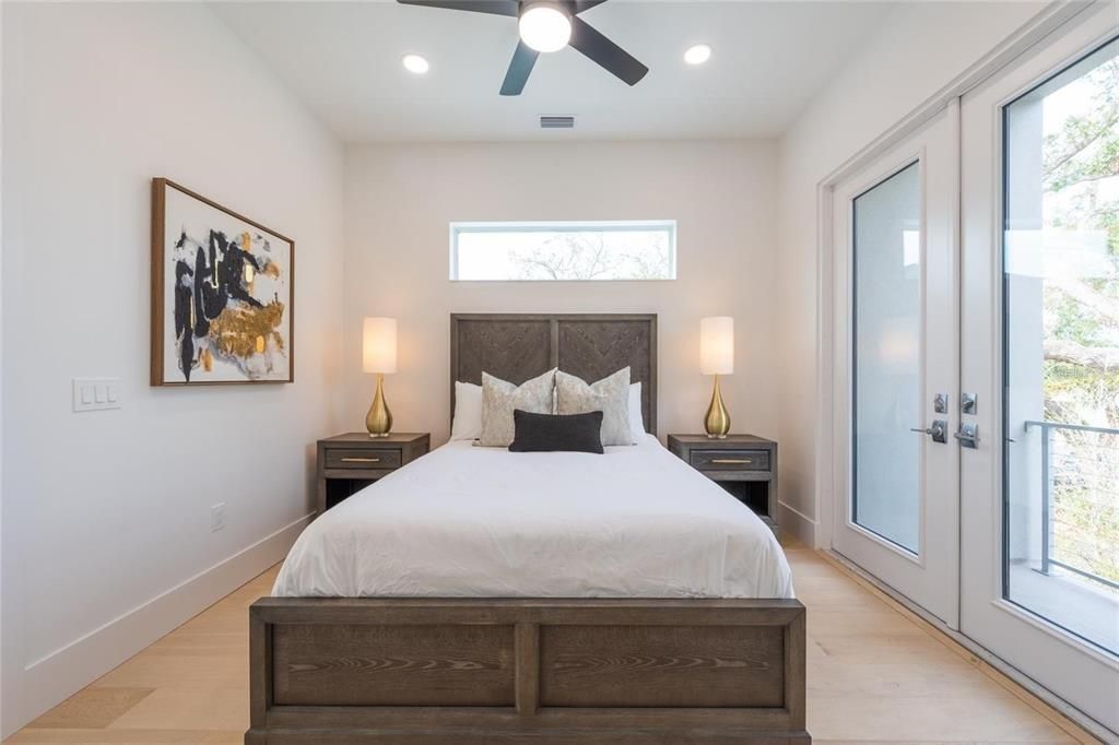 На продажу: $1,775,000 (6 спален, 4 ванн, 2743 Квадратных фут)