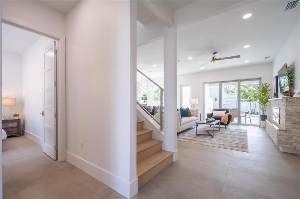 На продажу: $1,775,000 (6 спален, 4 ванн, 2743 Квадратных фут)