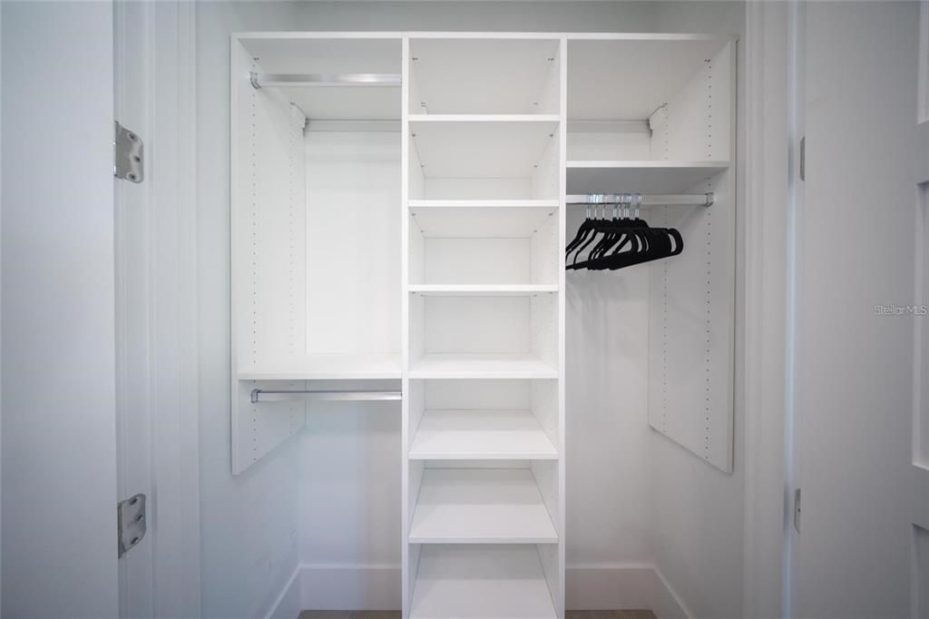 На продажу: $1,775,000 (6 спален, 4 ванн, 2743 Квадратных фут)