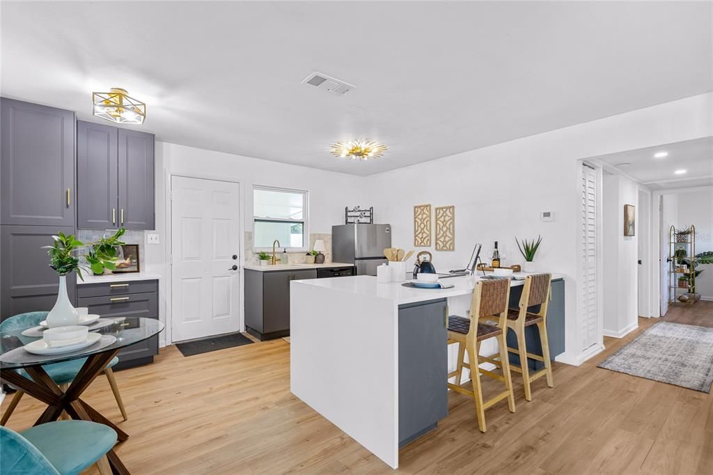 En Venta: $349,900 (3 camas, 1 baños, 1004 Pies cuadrados)