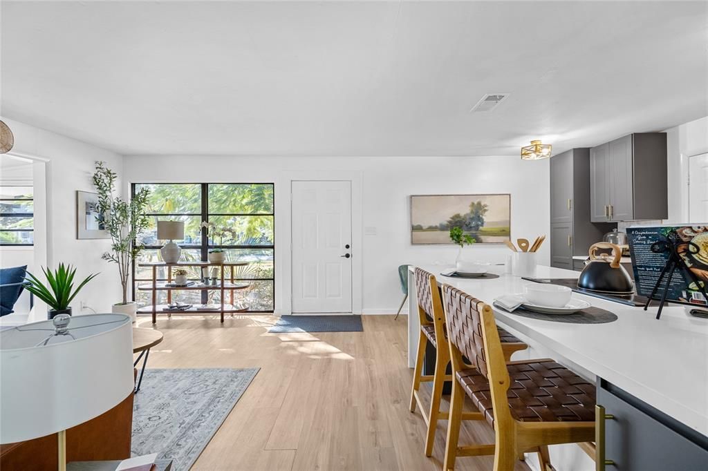 En Venta: $349,900 (3 camas, 1 baños, 1004 Pies cuadrados)