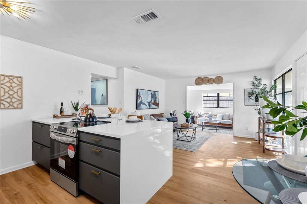 En Venta: $349,900 (3 camas, 1 baños, 1004 Pies cuadrados)