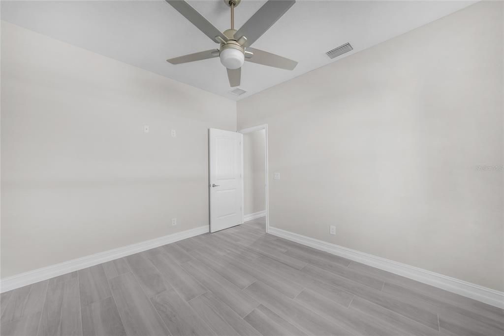 For Sale: $399,000 (3 beds, 2 baths, 1863 Square Feet)