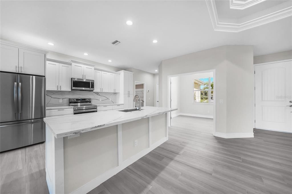 For Sale: $399,000 (3 beds, 2 baths, 1863 Square Feet)