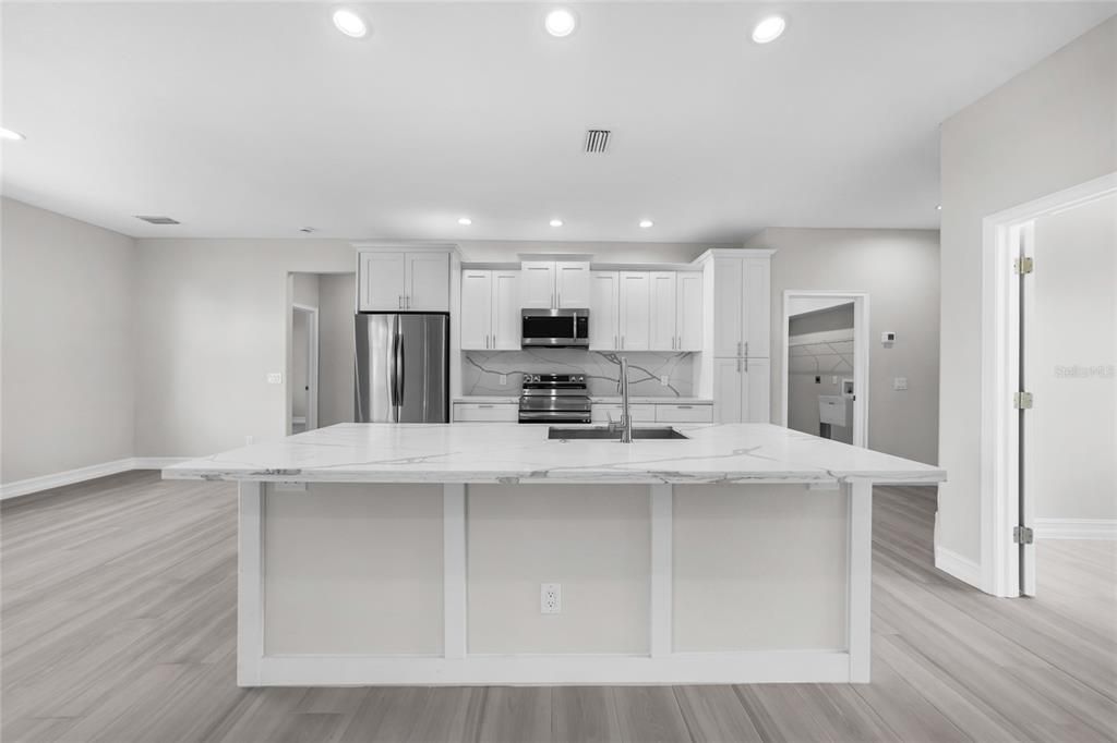 For Sale: $399,000 (3 beds, 2 baths, 1863 Square Feet)