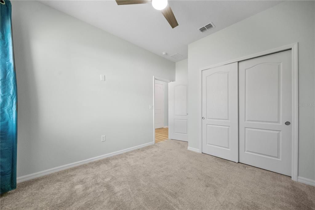 For Sale: $350,000 (4 beds, 2 baths, 1707 Square Feet)