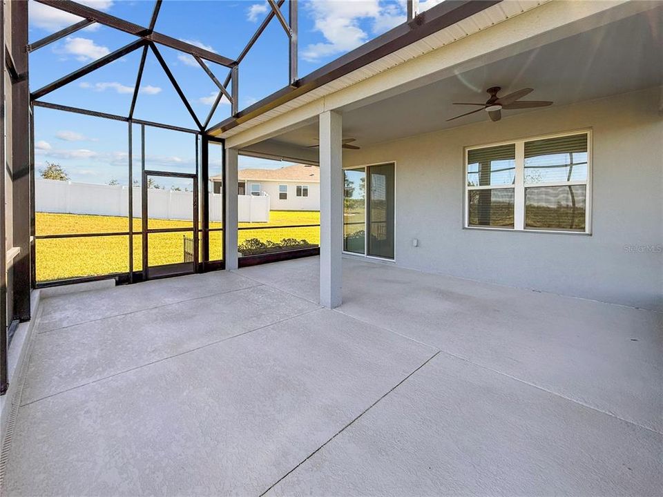 For Sale: $350,000 (4 beds, 2 baths, 1707 Square Feet)