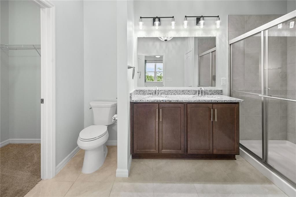 For Sale: $350,000 (4 beds, 2 baths, 1707 Square Feet)