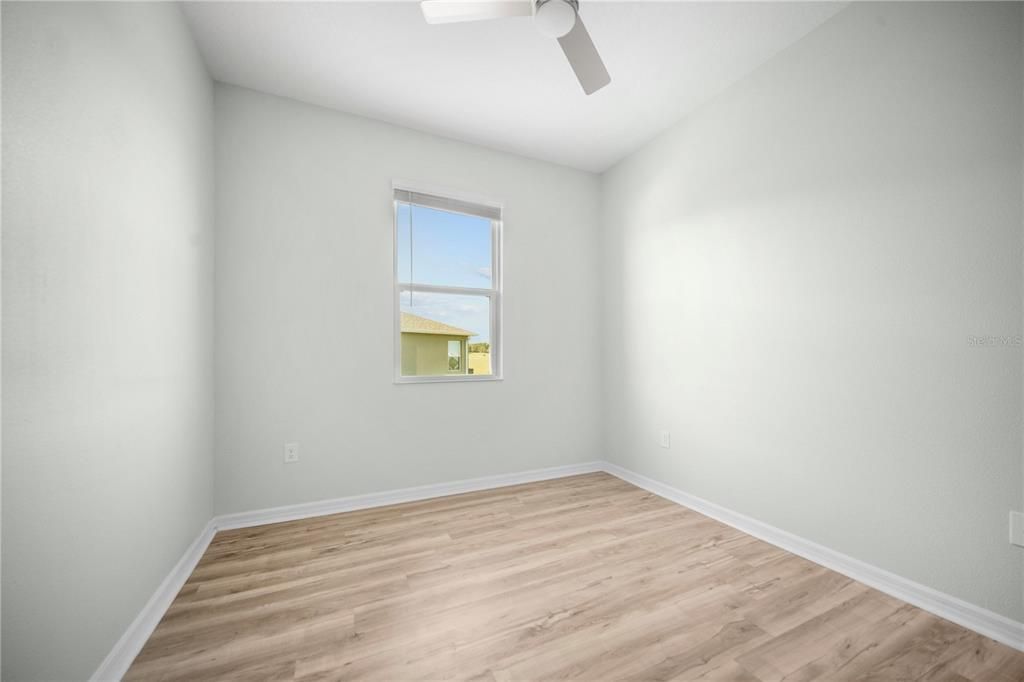 For Sale: $350,000 (4 beds, 2 baths, 1707 Square Feet)