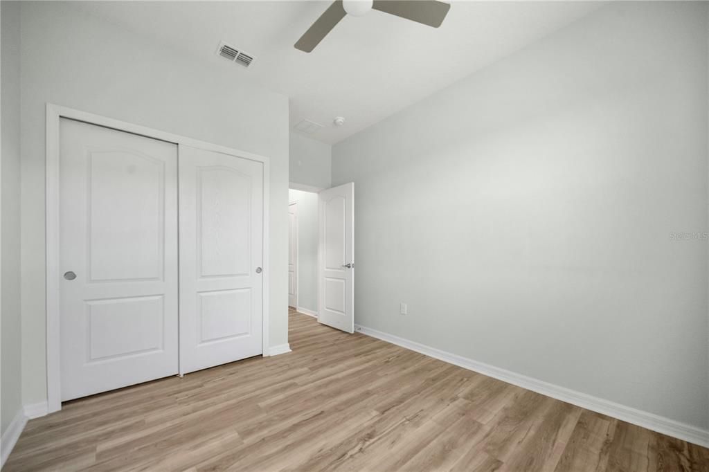 For Sale: $350,000 (4 beds, 2 baths, 1707 Square Feet)