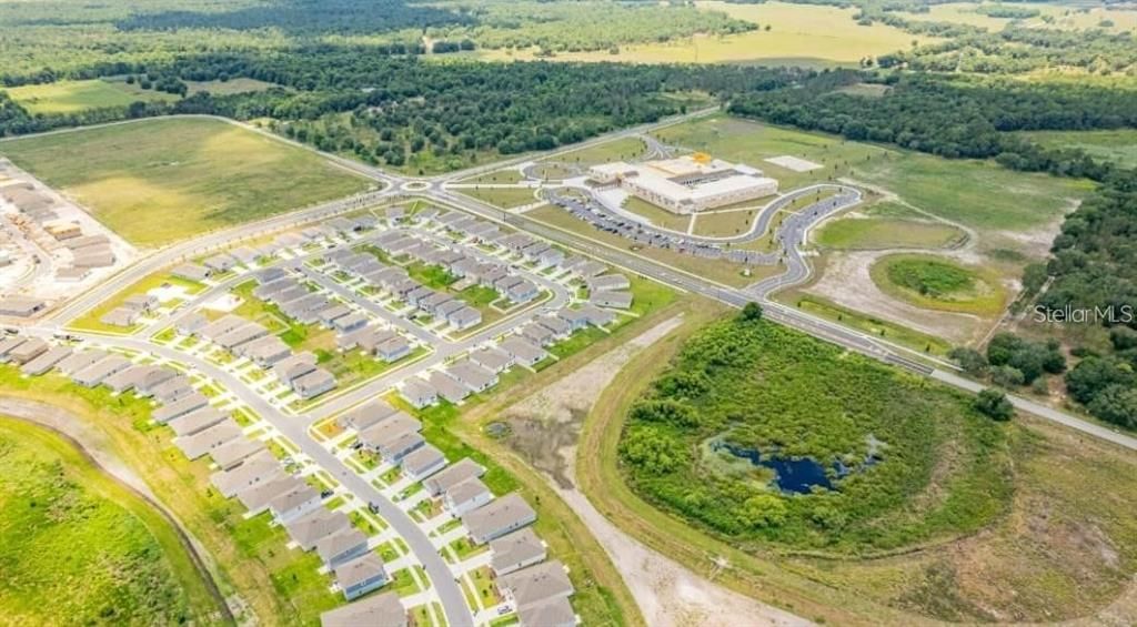 В аренду: $1,990 (4 спален, 2 ванн, 1933 Квадратных фут)