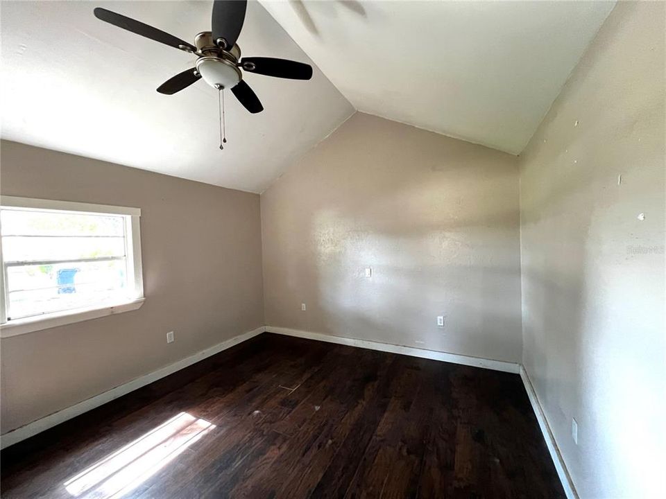 En Venta: $149,850 (3 camas, 3 baños, 1198 Pies cuadrados)