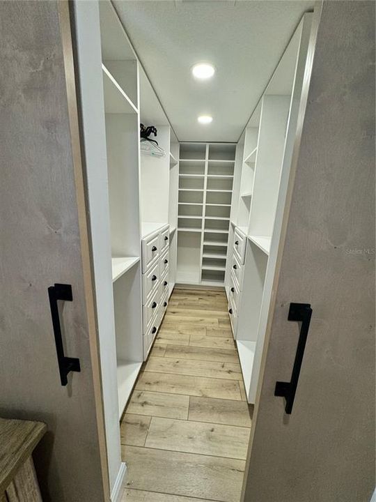 For Rent: $3,000 (3 beds, 2 baths, 1834 Square Feet)