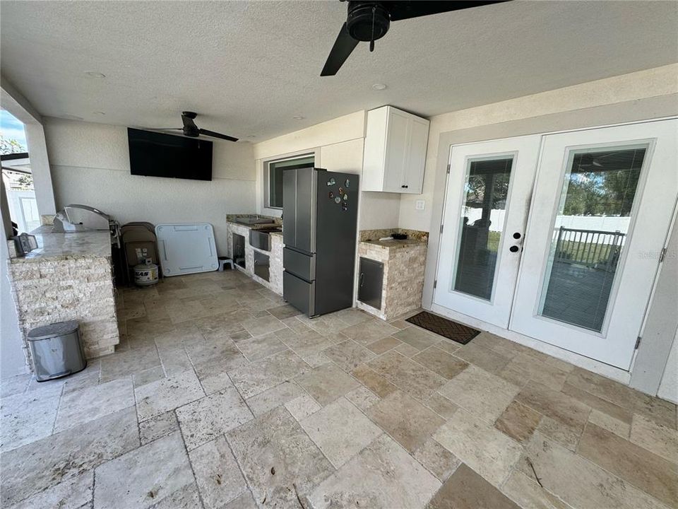 For Rent: $3,000 (3 beds, 2 baths, 1834 Square Feet)