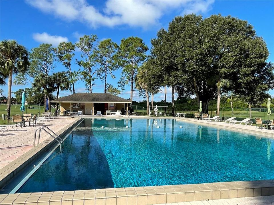 Active With Contract: $252,500 (2 beds, 2 baths, 1731 Square Feet)