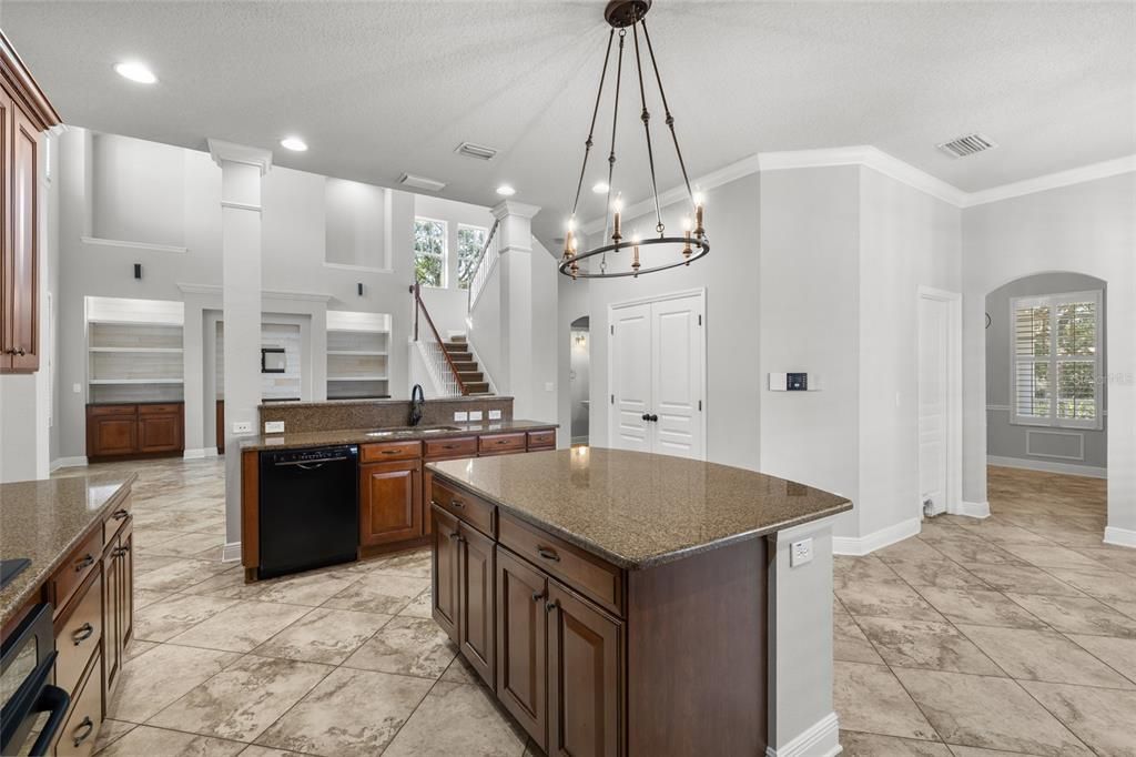 For Sale: $600,000 (4 beds, 3 baths, 2952 Square Feet)