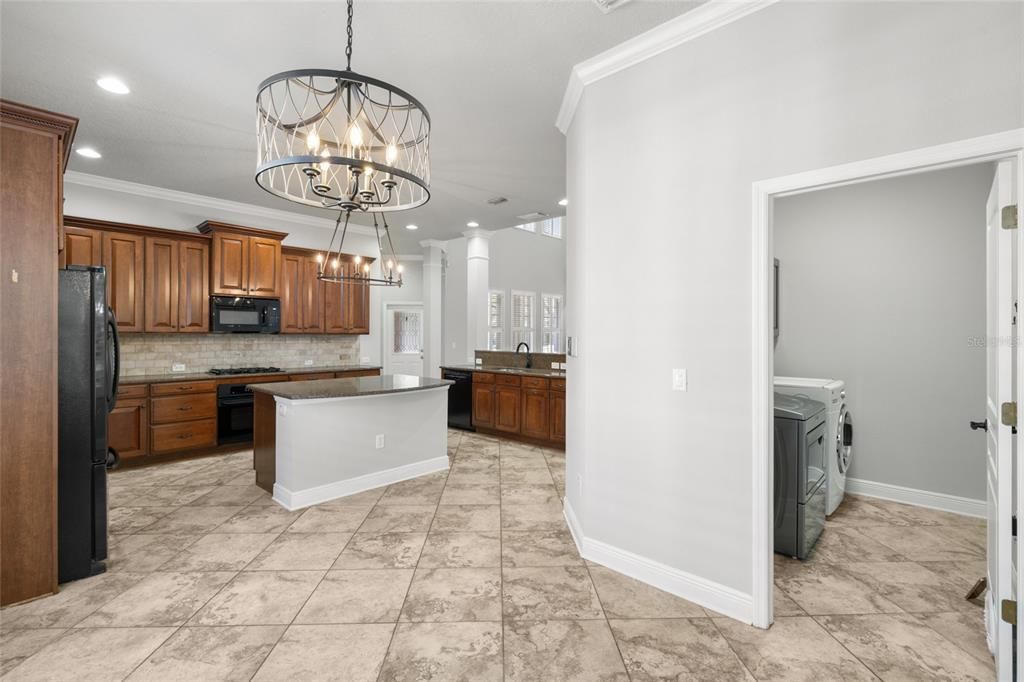 For Sale: $600,000 (4 beds, 3 baths, 2952 Square Feet)