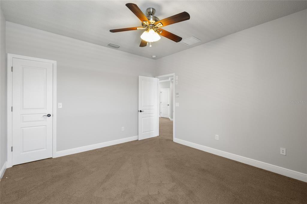 For Sale: $600,000 (4 beds, 3 baths, 2952 Square Feet)