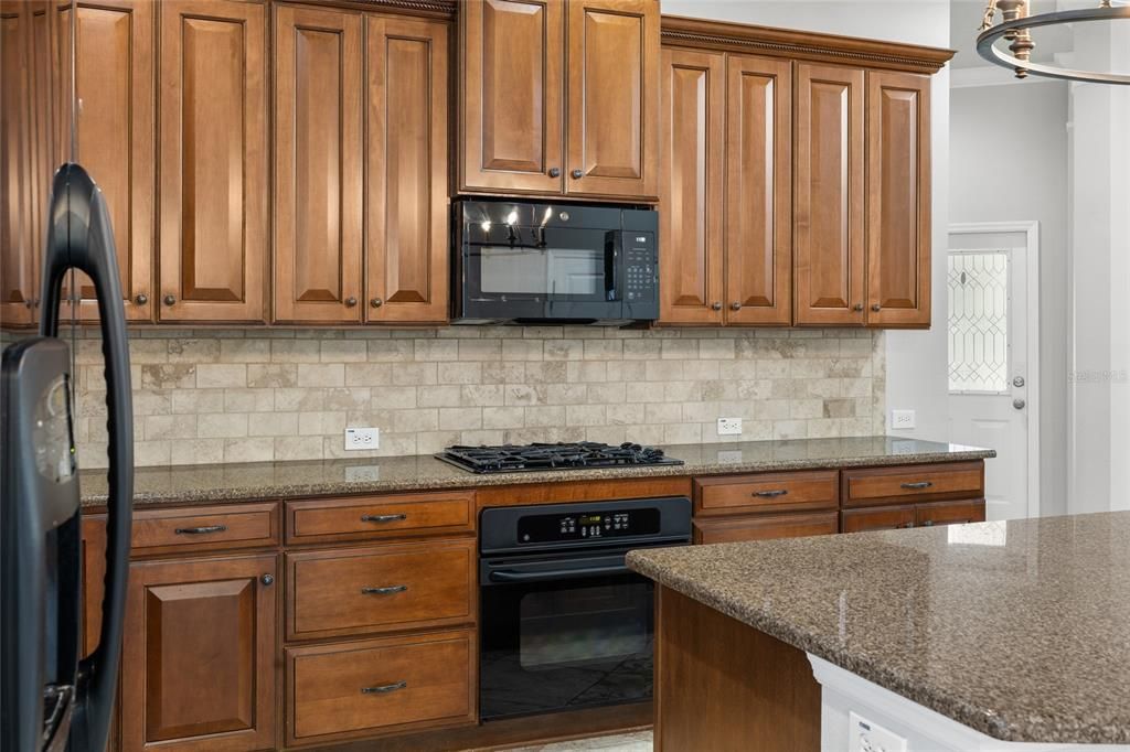 For Sale: $600,000 (4 beds, 3 baths, 2952 Square Feet)