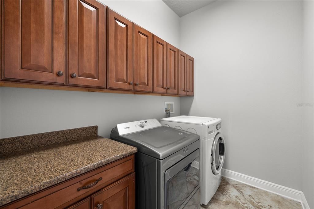 For Sale: $600,000 (4 beds, 3 baths, 2952 Square Feet)