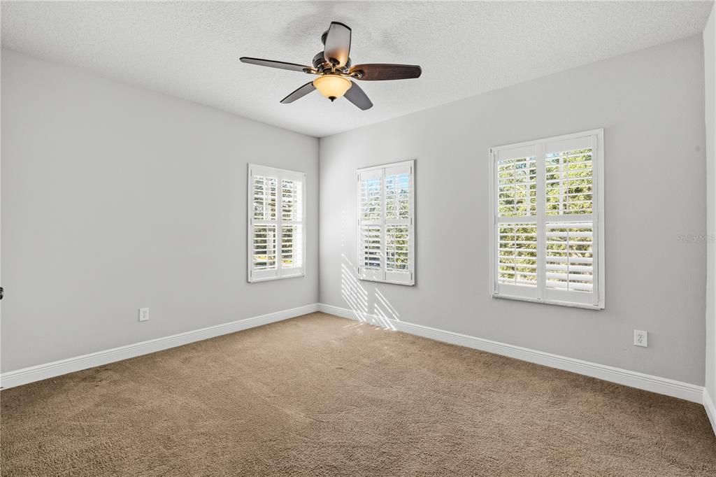 For Sale: $600,000 (4 beds, 3 baths, 2952 Square Feet)