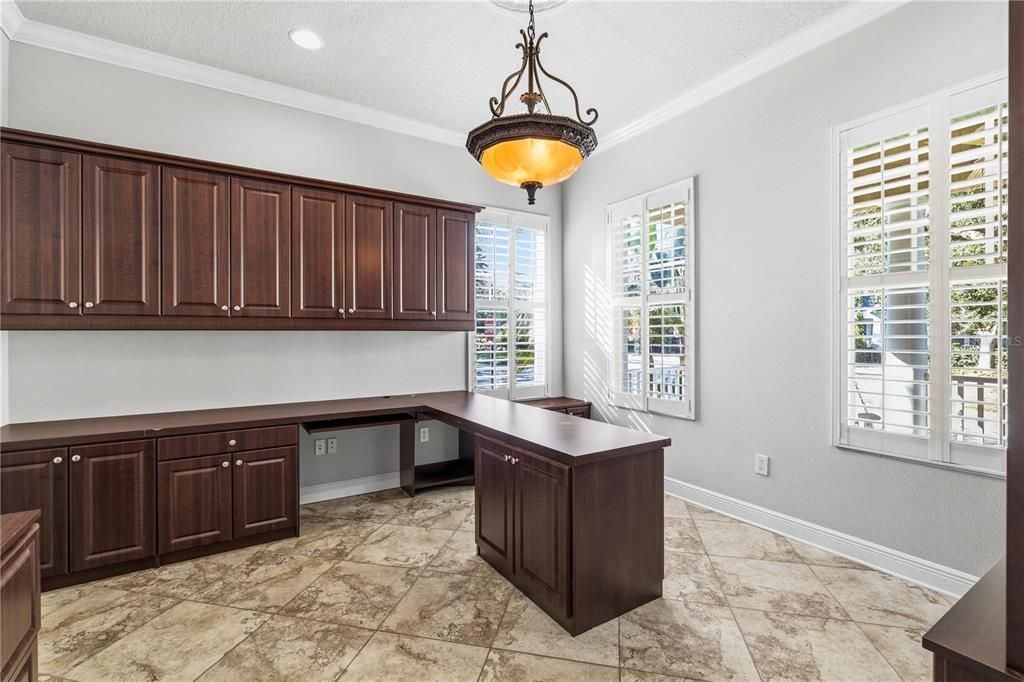 For Sale: $600,000 (4 beds, 3 baths, 2952 Square Feet)