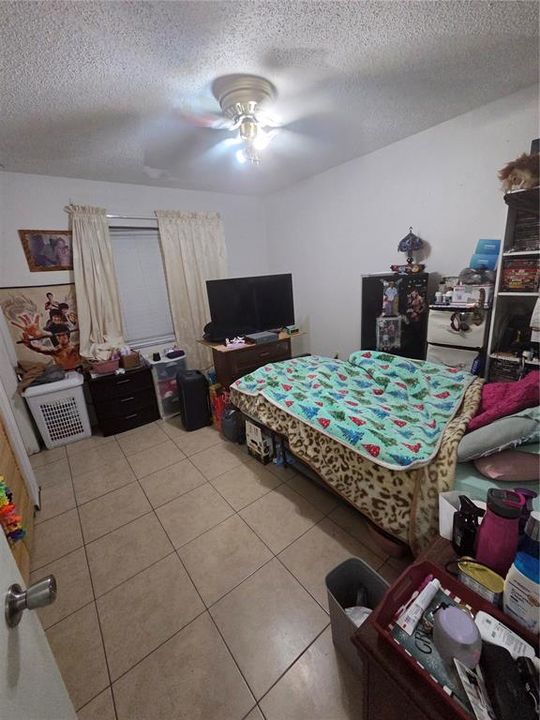 For Sale: $350,000 (4 beds, 2 baths, 1390 Square Feet)