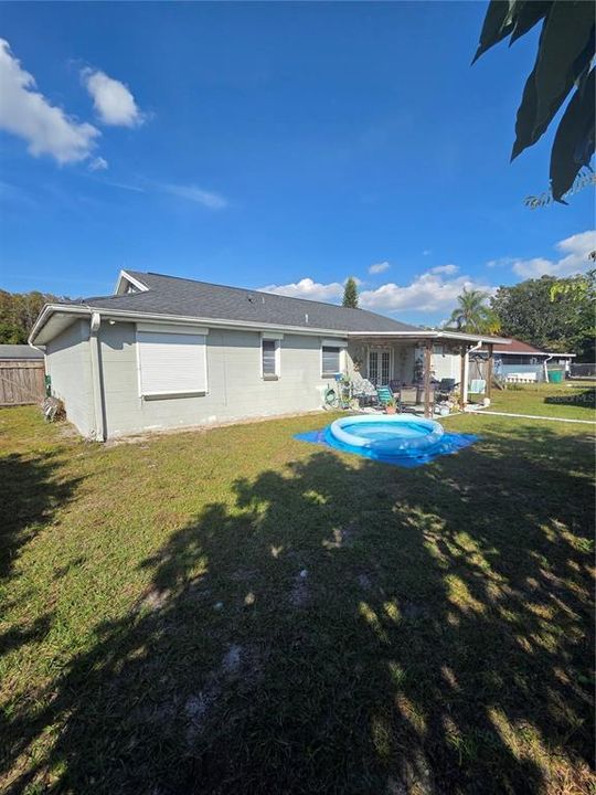 For Sale: $350,000 (4 beds, 2 baths, 1390 Square Feet)