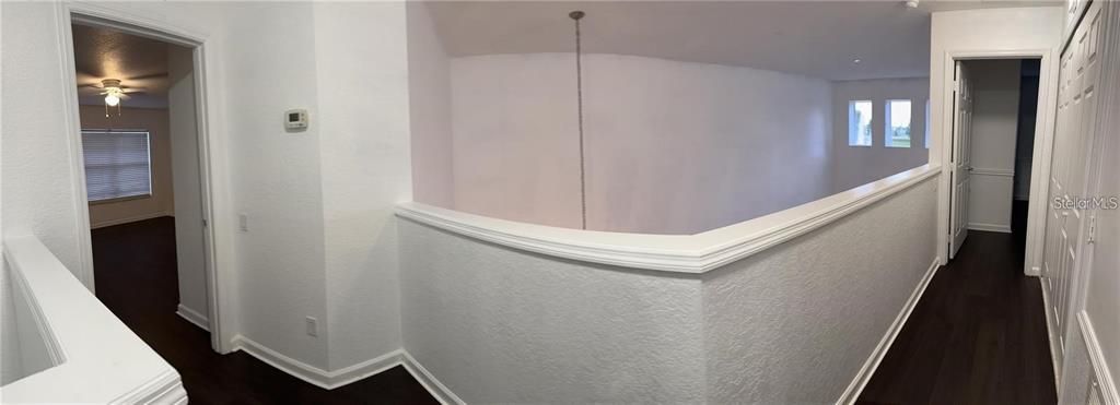 合同活跃: $349,900 (3 贝兹, 3 浴室, 1824 平方英尺)