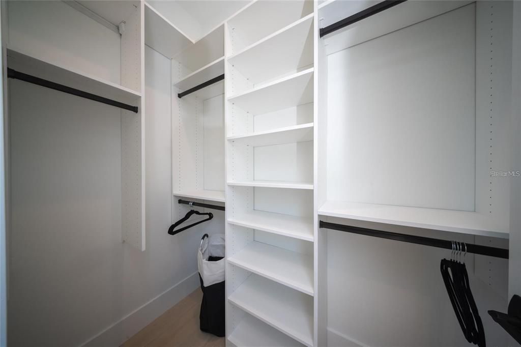 На продажу: $1,775,000 (6 спален, 4 ванн, 2743 Квадратных фут)