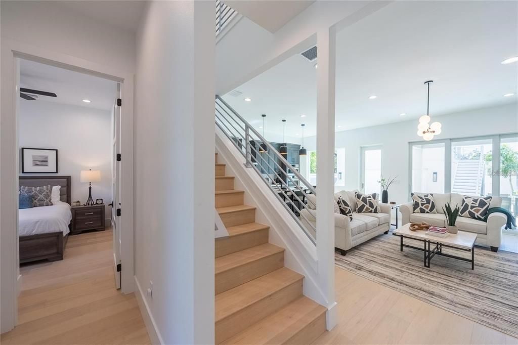 На продажу: $1,775,000 (6 спален, 4 ванн, 2743 Квадратных фут)