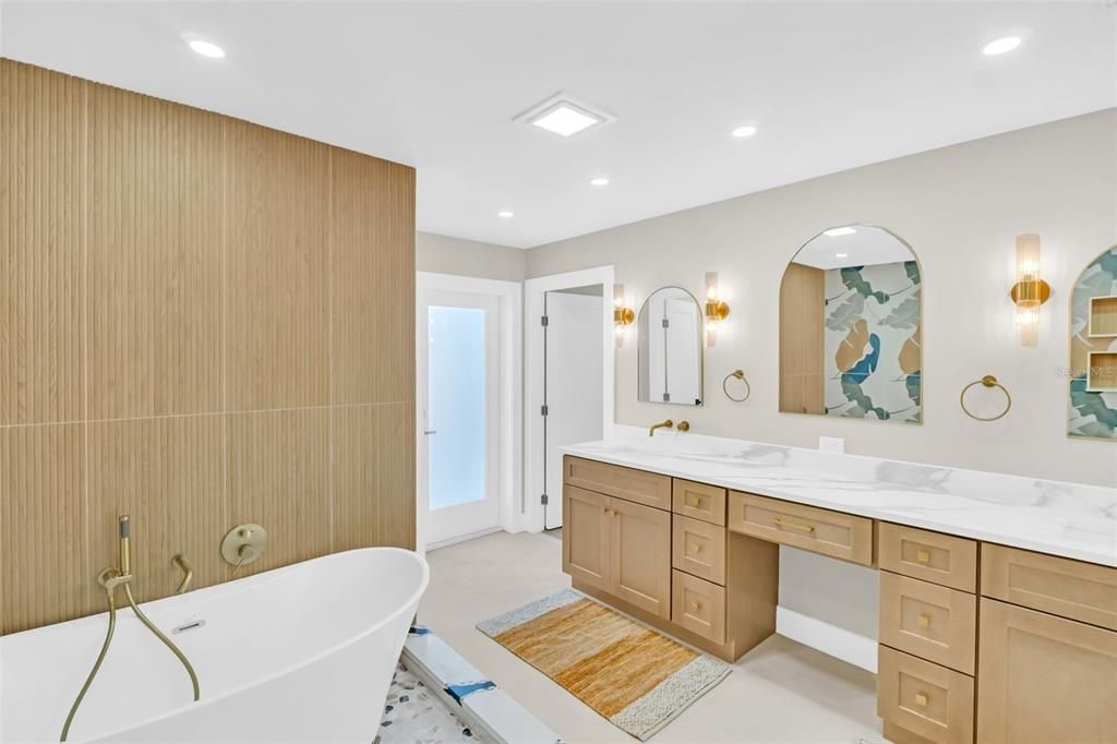 For Sale: $675,000 (4 beds, 2 baths, 1949 Square Feet)