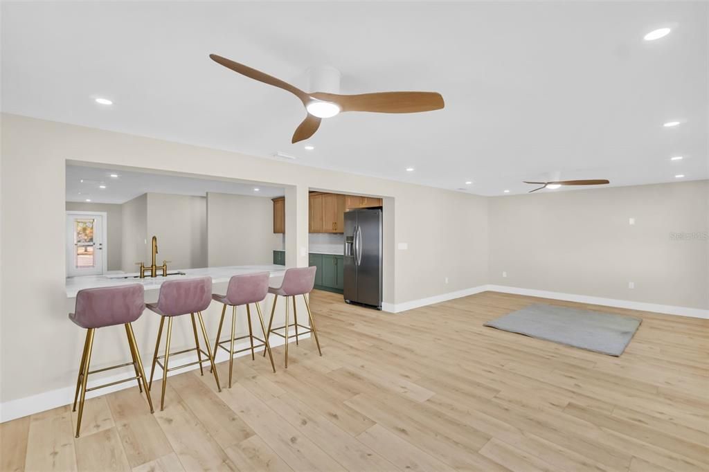 For Sale: $675,000 (4 beds, 2 baths, 1949 Square Feet)