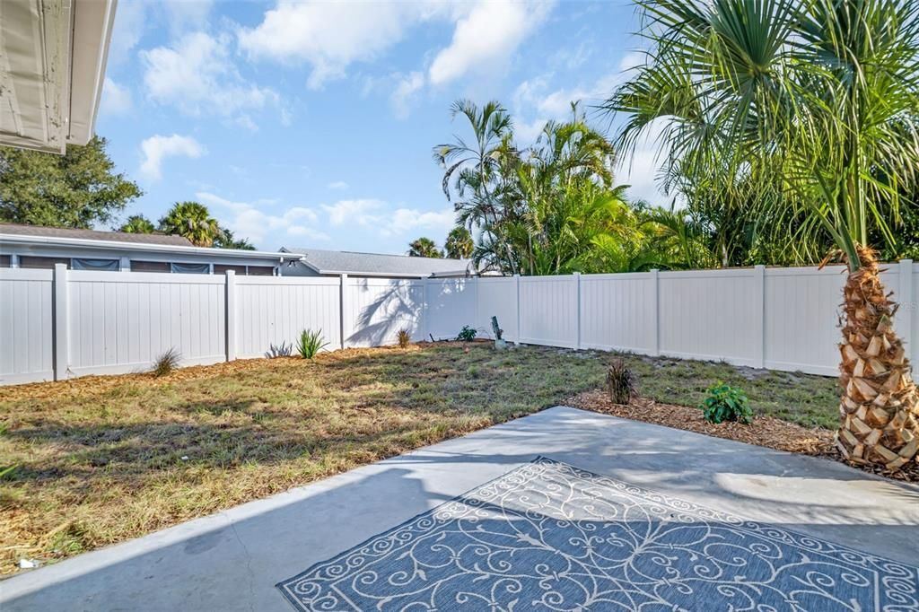 For Sale: $675,000 (4 beds, 2 baths, 1949 Square Feet)