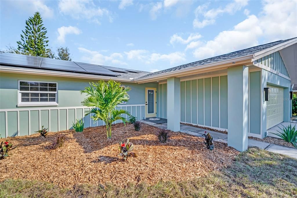 For Sale: $675,000 (4 beds, 2 baths, 1949 Square Feet)