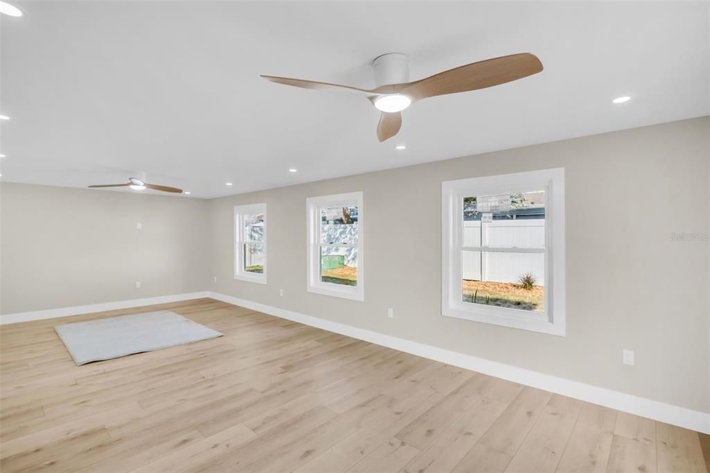 For Sale: $675,000 (4 beds, 2 baths, 1949 Square Feet)