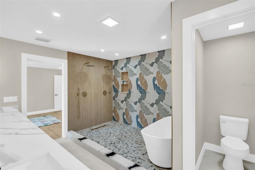 For Sale: $675,000 (4 beds, 2 baths, 1949 Square Feet)