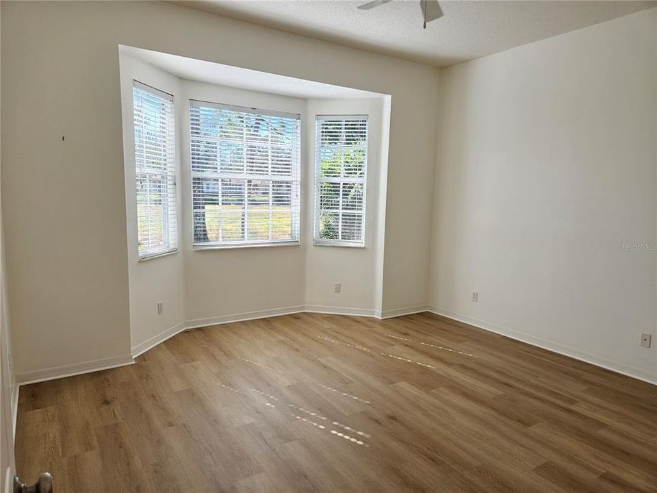 出租: $2,400 (3 贝兹, 2 浴室, 1860 平方英尺)