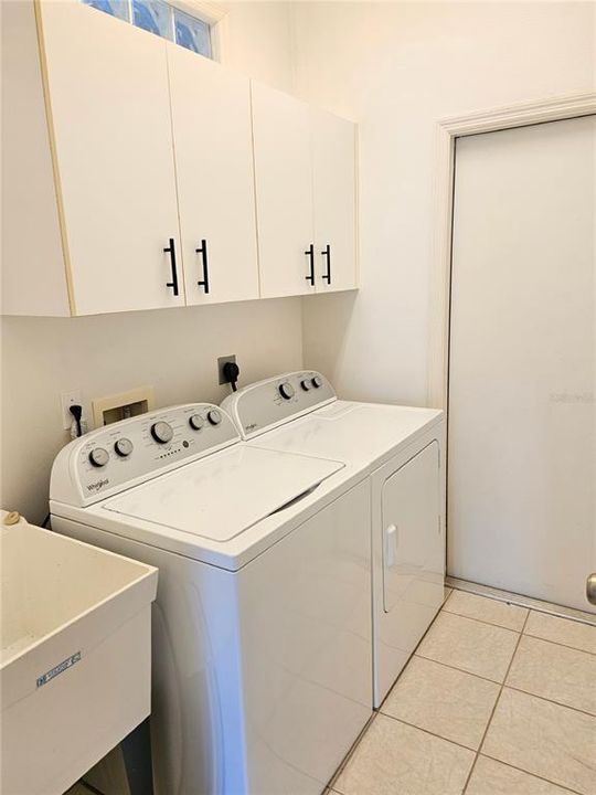 出租: $2,400 (3 贝兹, 2 浴室, 1860 平方英尺)