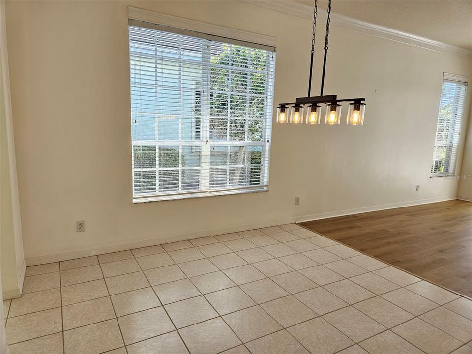 出租: $2,400 (3 贝兹, 2 浴室, 1860 平方英尺)