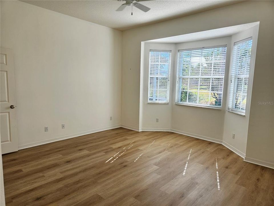 出租: $2,400 (3 贝兹, 2 浴室, 1860 平方英尺)