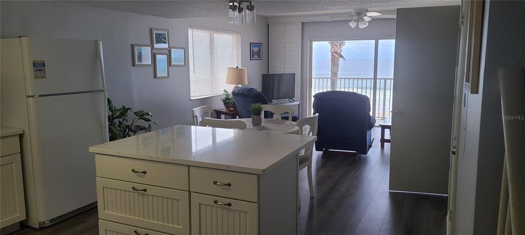 En Renta: $2,975 (2 camas, 2 baños, 1020 Pies cuadrados)