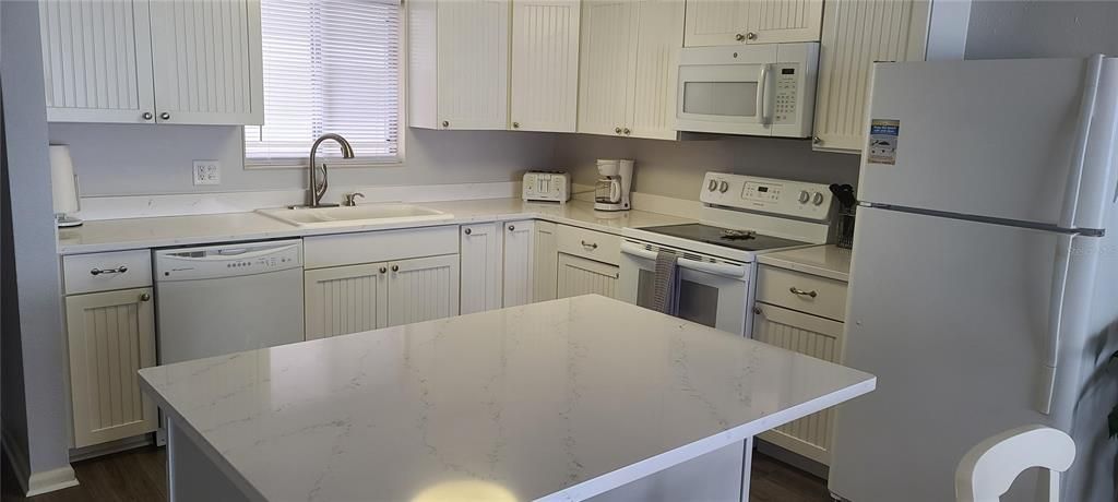 En Renta: $2,975 (2 camas, 2 baños, 1020 Pies cuadrados)