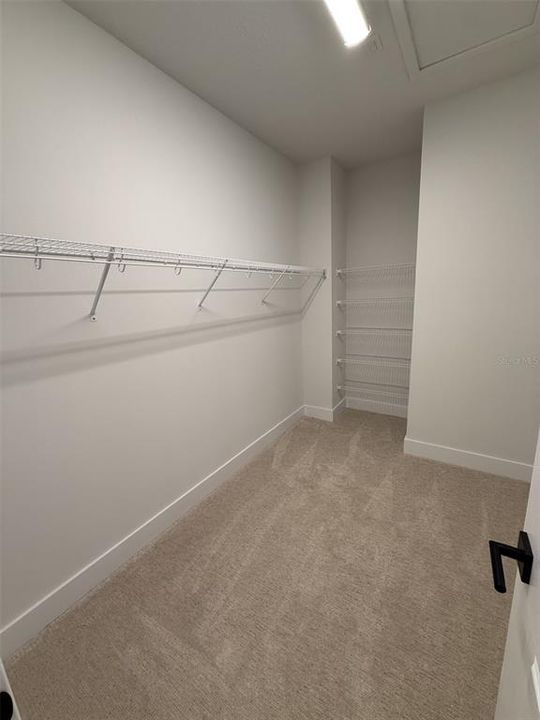 En Renta: $3,950 (3 camas, 3 baños, 1952 Pies cuadrados)