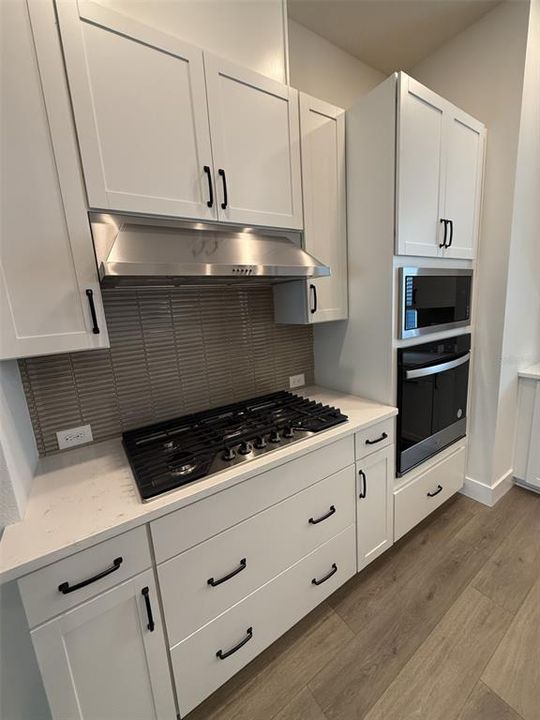 En Renta: $3,950 (3 camas, 3 baños, 1952 Pies cuadrados)