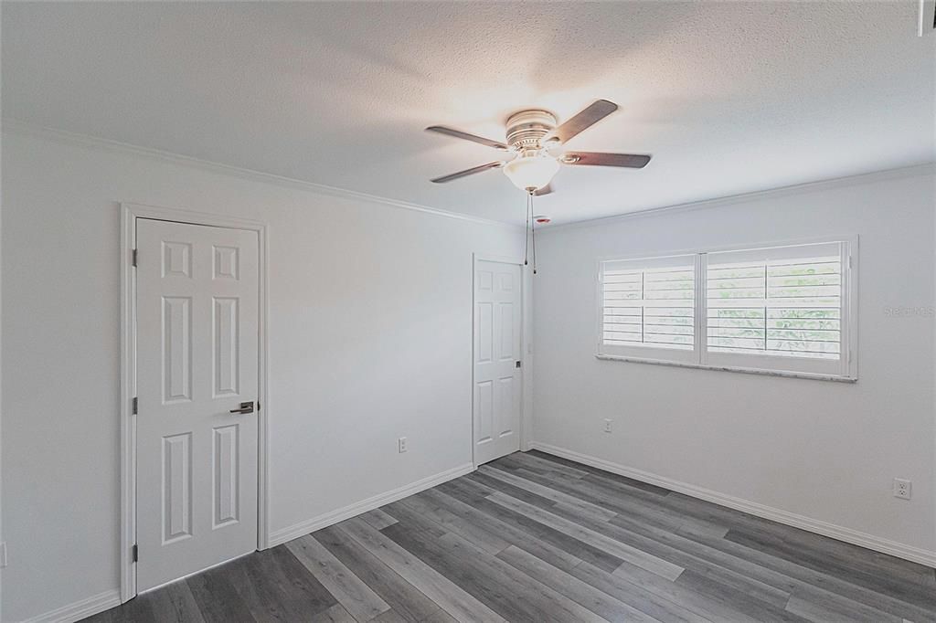 合同活跃: $2,200 (2 贝兹, 2 浴室, 1382 平方英尺)