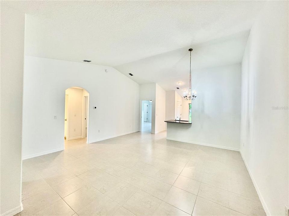 出租: $1,700 (3 贝兹, 2 浴室, 1198 平方英尺)