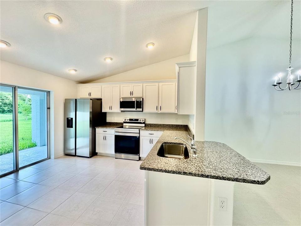 出租: $1,700 (3 贝兹, 2 浴室, 1198 平方英尺)