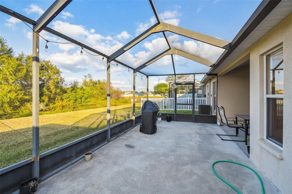 For Sale: $420,000 (4 beds, 2 baths, 2057 Square Feet)